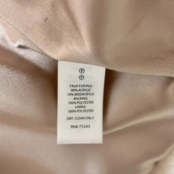 KENAR Pale Pink Faux Fur Vest with Pockets Fully Lined, Size L - Picture 9 of 9